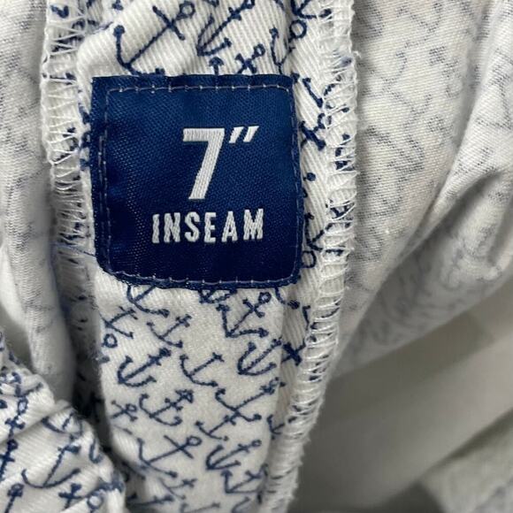 Chubbies M 7” Shorts Nautical Anchor Print White Navy Blue - Picture 4 of 6